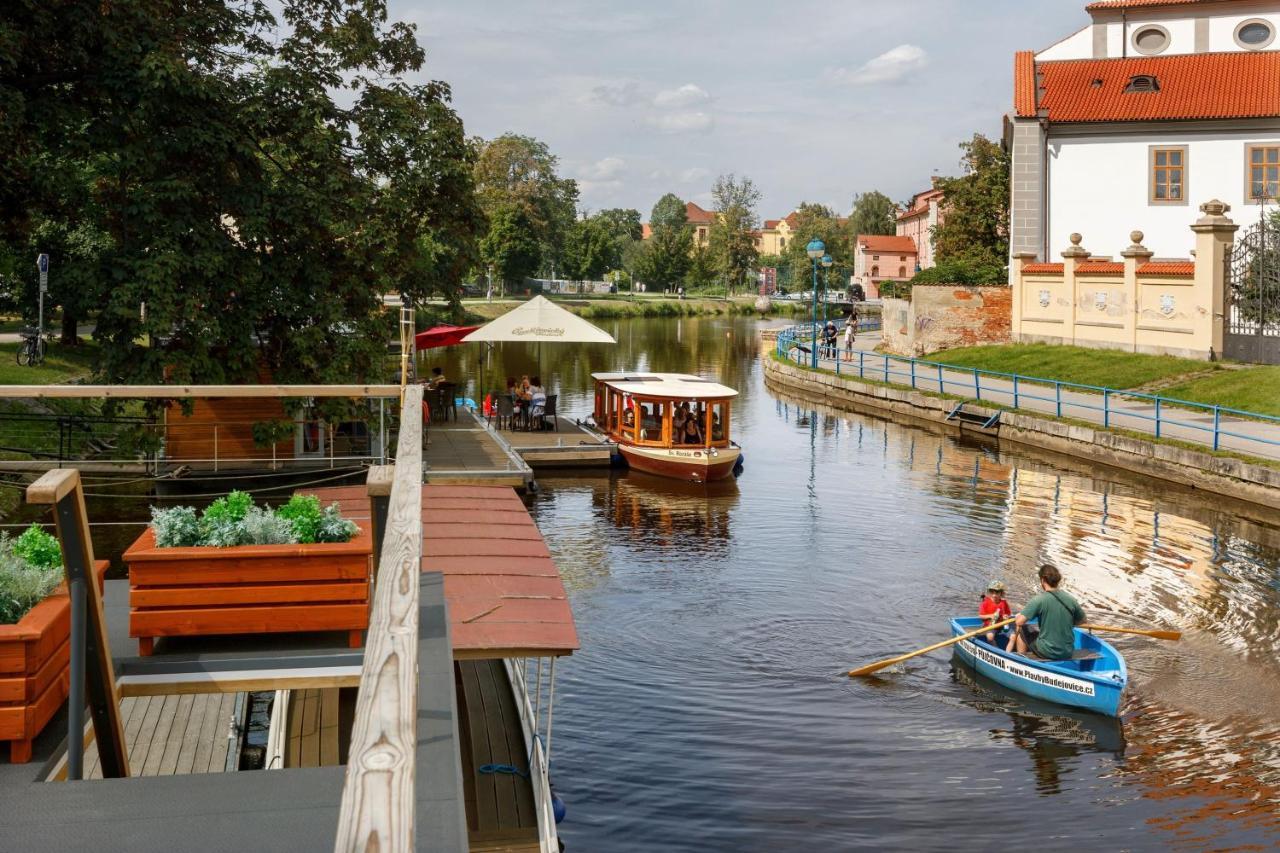 Rezidence Malse - Unikatni Apartmany Na Vode Ceske Budejovice Ngoại thất bức ảnh
