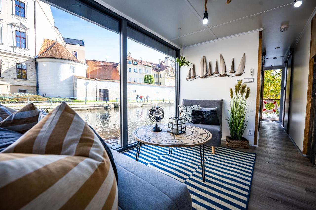 Rezidence Malse - Unikatni Apartmany Na Vode Ceske Budejovice Ngoại thất bức ảnh