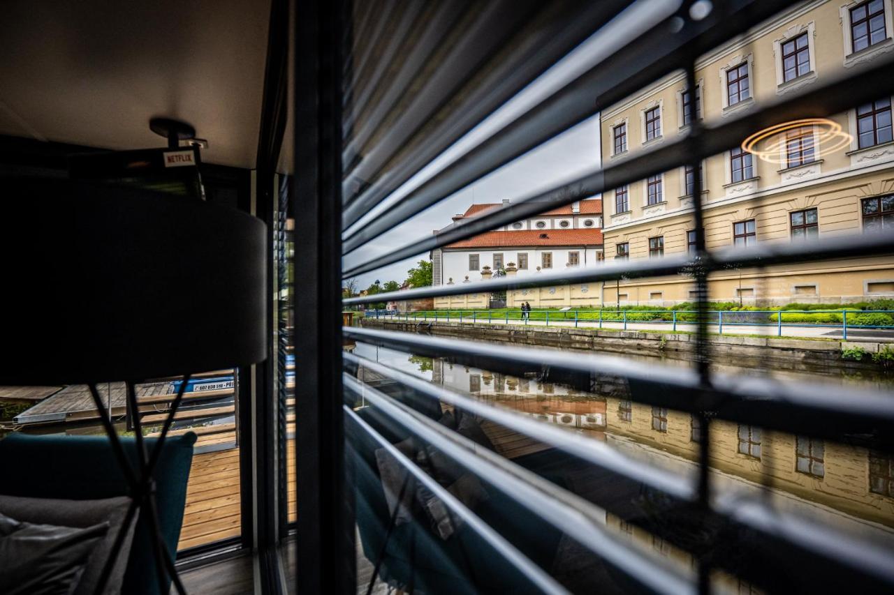 Rezidence Malse - Unikatni Apartmany Na Vode Ceske Budejovice Ngoại thất bức ảnh