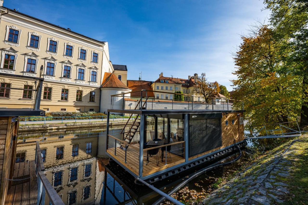 Rezidence Malse - Unikatni Apartmany Na Vode Ceske Budejovice Ngoại thất bức ảnh